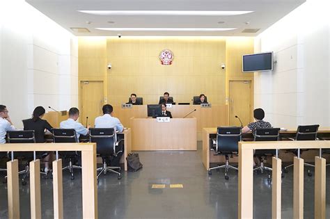 上海一中院一审公开开庭审理被告人黄一川故意杀人案 - 周到