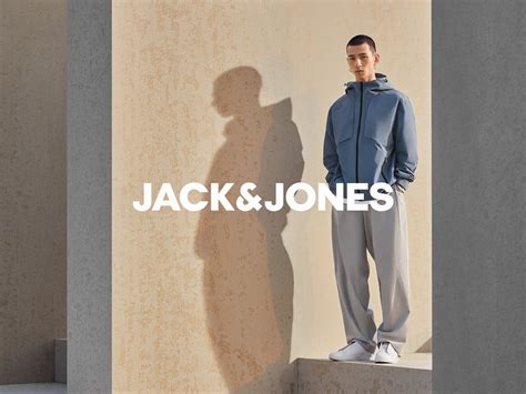 JACK & JONES 杰克琼斯发布2021春季系列时尚大片“Ready To Go 一切就绪”【秀场·大片】风尚中国网- 时尚奢侈品新媒体平台