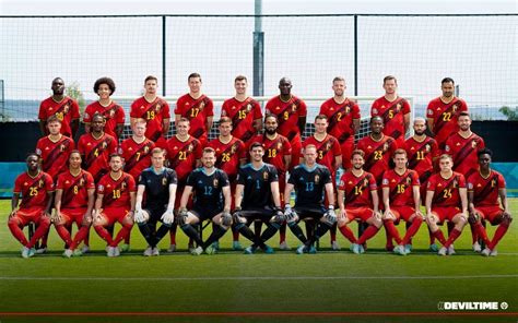 欧洲红魔，比利时国家队拍摄今夏欧洲杯全家福_PP视频体育频道