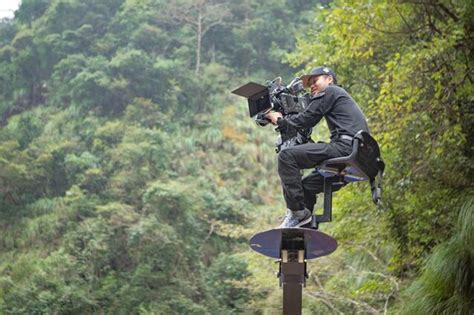 中国首部少年挑战极限摩托车运动励志电影《奇迹小子》 - 综合 - 中国网•东海资讯