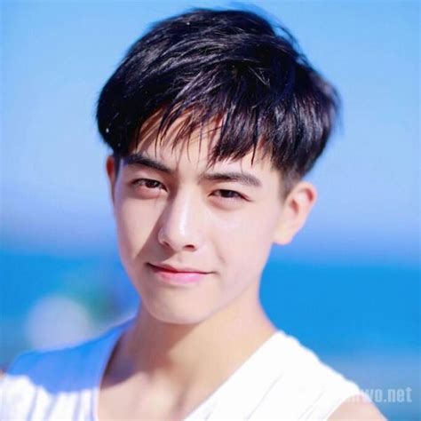 非主流头像圆脸男生