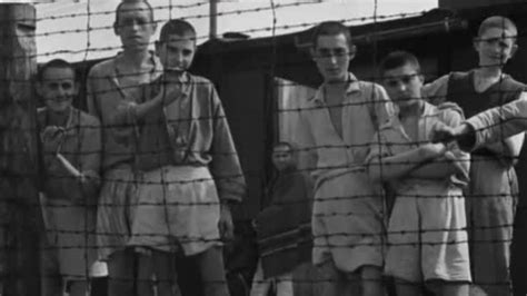 老照片 二战时德国奥斯威辛集中营 犹太人的恐怖岁月|奥斯威辛集中营_新浪新闻