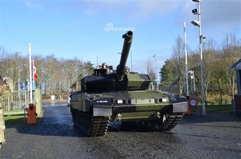 喜提"全球最强"坦克：丹麦陆军隆重接收豹2A7坦克_新浪图片