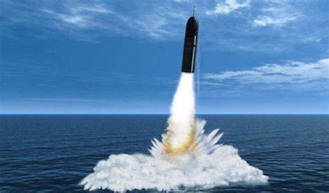 中国首枚洲际导弹试射，弹头准确落位，溅起140多米高的巨浪！_腾讯视频