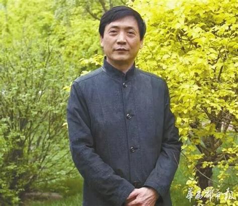 曹文轩获“影响世界华人大奖”提名_凤凰卫视