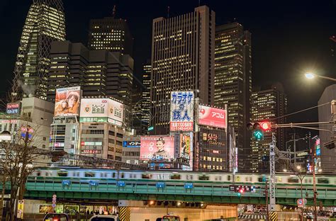 东京新宿夜景高清图片下载-正版图片500834059-摄图网