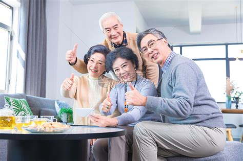 鼓励老年人就业，提倡75岁领养老金，日本被“超级老龄化”压垮？-清檬养老