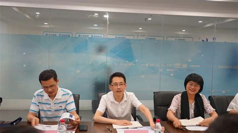 杭州市经济和信息化局领导一行到访美创科技 - 墨天轮