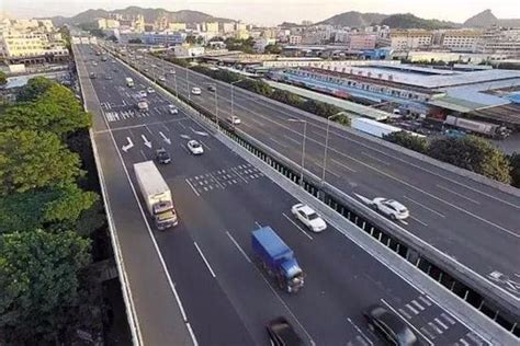 中国十大高速公路之最，京新高速上榜，第一是中国最长的高速公路_排行榜123网