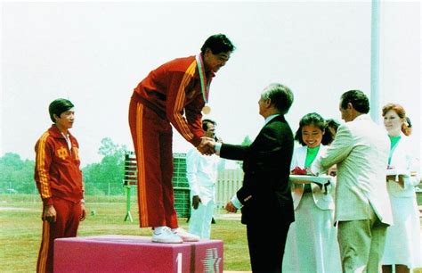 中国奥运会多久一次(1993年我国首次申奥，与悉尼两票之差，多年后“黑幕”才得到揭露)