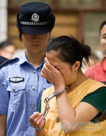 香港18岁女嫌犯穿迷你短裙指认藏尸现场_腾讯网触屏版