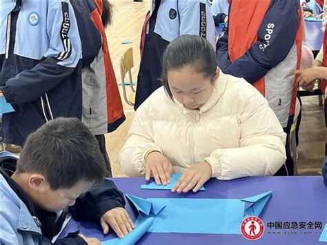 以梦为翼 乘风远行 ---沙洋县第三届“小小爱飞客”航空航天模型教育竞赛活动在汉上实验学校举行 - 应急安全网