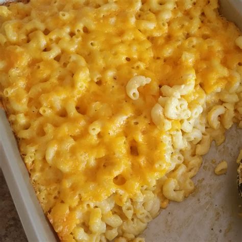 Easy Homemade Mac and Cheese (Stovetop) - foodiecrush.com