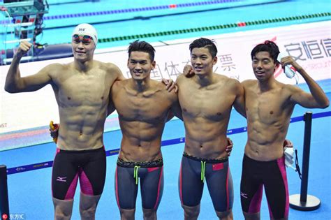 中国男泳接力史上首超世界纪录 朱志根：中国力量_体育_腾讯网