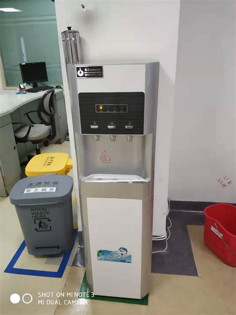 智能型直饮水机,直饮水机,商用直饮水机_大山谷图库