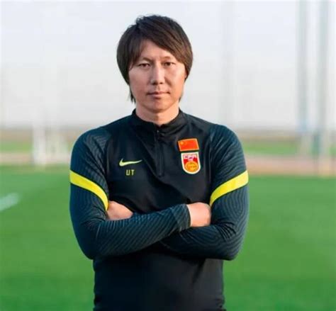 越南主教练：中国男足只有30分钟体能 顶住我们就有机会赢球|中国男足|主教练|赢球_新浪新闻