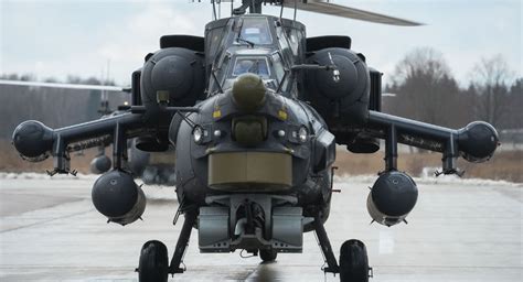 陆军航空兵装备的黑鹰通用直升机|黑鹰|航空兵|直升机_新浪新闻