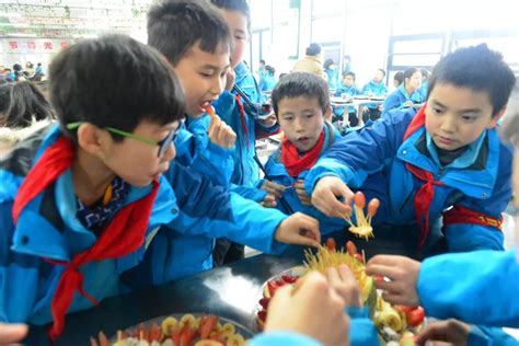 品美食 做美食：东港实验学校这个“六一儿童节”不一样 - 中国网山东教育 - 中国网山东 - 网上山东 | 山东新闻