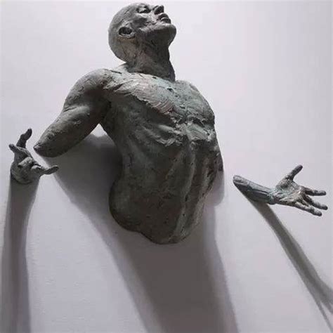 挣扎 | 雕塑艺术家Matteo Pugliese|雕塑|挣扎|艺术家_新浪新闻