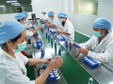 化妆品包装瓶厂家：如何建立包装容器的舒适性-广州云辉塑料包装