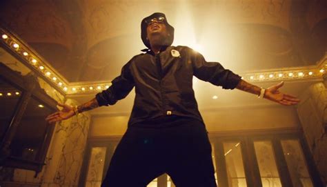 VIDEO: Chris Brown - 
