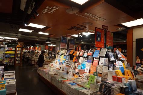 2023西西弗书店(西藏北路)购物,西西弗书店在上海有很多家了...【去哪儿攻略】