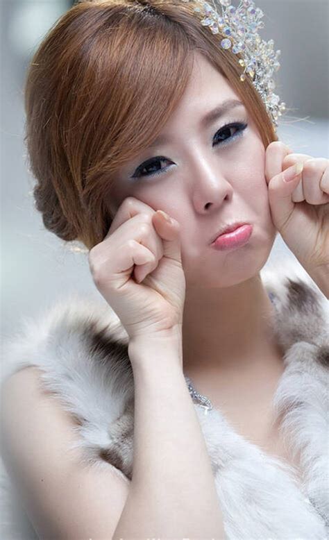 金发欧美超性感翘臀美女高清iphone壁纸