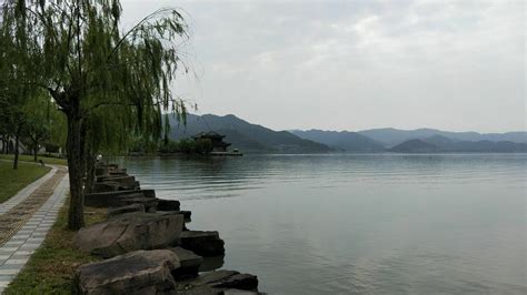 宁波东钱湖畔的唯美风景，充满着浪漫情调和童话风情，免费开放