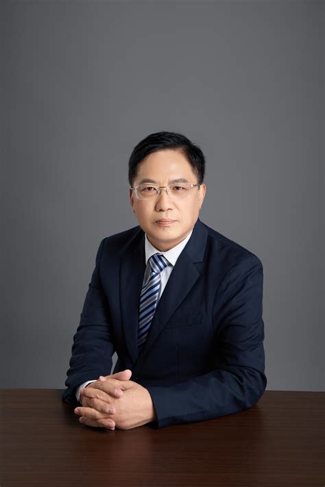 王亿图片