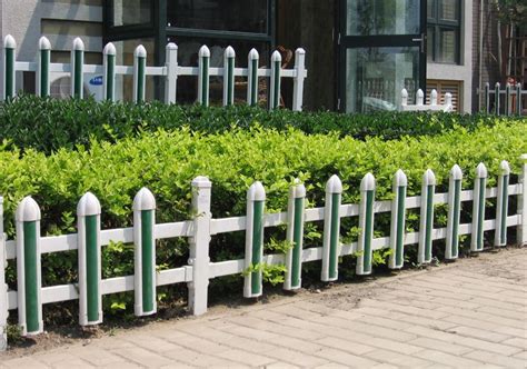 厂家现货PVC塑钢草坪护栏小区绿化带围栏街道绿地草坪围挡-阿里巴巴