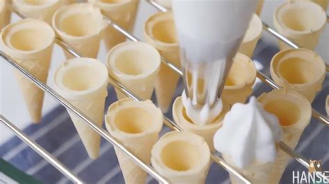 “冰凉益夏” 安徽工程大学举办冰淇淋制作亲子劳动活动