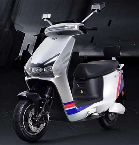最大续航220km，中国品牌大易发布电动摩托车eOdin Pro_【电动力】
