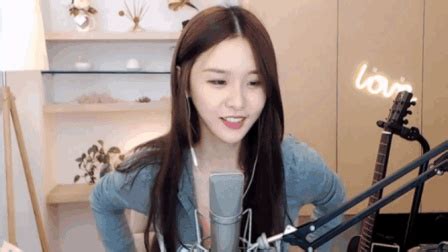 钟淑图片
