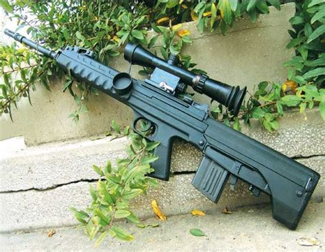 SR-99狙击步枪：高精确度急速火力支援者--军事--人民网