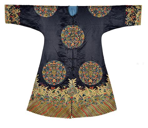 清朝平民女子服饰 天蓝色刺绣对襟女褂系列（中国传统剪纸教程视频） - 有点网 - 好手艺