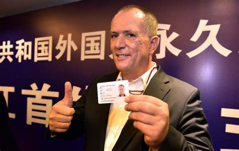 外籍配偶申请中国绿卡容易吗-外籍人士如何申请中国绿卡-外籍申请中国绿卡的5个条件 - 见闻坊