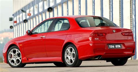 Alfa Romeo 156 spécifications techniques et économie de carburant
