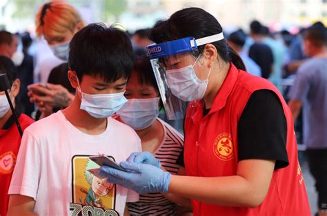 记者直击大亚湾西区核酸检测现场_惠州志愿服务网