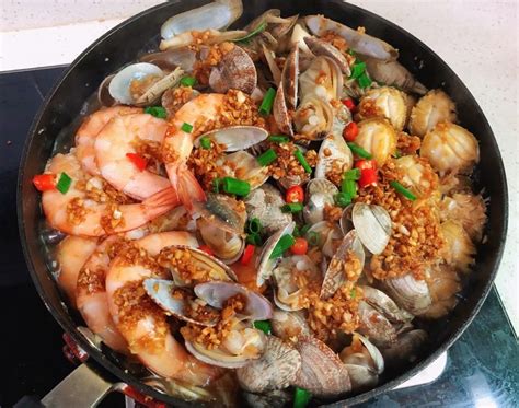 【超级海鲜锅的做法步骤图，超级海鲜锅怎么做好吃】紫翼的泪_下厨房