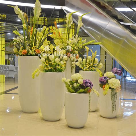 玻璃钢创意美陈花盆组合北欧简约商场装饰落地花器写字楼会所花瓶