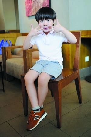 广州出个超级童星 仅6岁拍了500支广告|幼儿园|爸爸_凤凰资讯