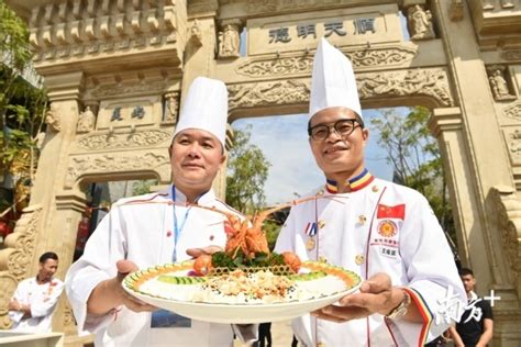 现场丨6日凌晨，簋街迎来恢复堂食后的第一拨食客__财经头条