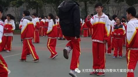 中国各地校服大盘点 这个城市校服是校服界颜王__凤凰网