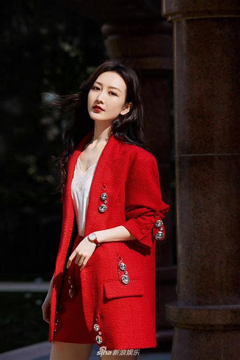红色系列女头像图片