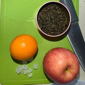 【养生茶之—红茶水果的做法步骤图】睡不醒的小段子_下厨房