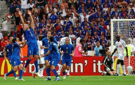 2006世界杯法国阵容多强？不仅有齐达内，难怪不怕大小罗的巴西！|图拉姆|郑智|法国队_新浪新闻