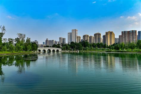 中国十大宜居城市——你住在哪里？