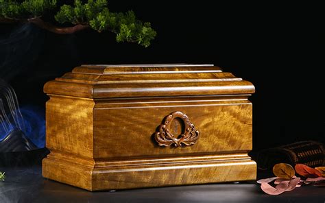 木质骨灰盒价格是多少？哪些可以推荐-殡葬指南-天顺祥殡葬官网