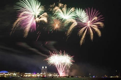 14 Firework Displays In London To See On Bonfire Night [2019 Guide]