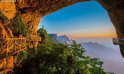 重庆第三个世界自然遗产地，巫山五里坡！ - 封面新闻